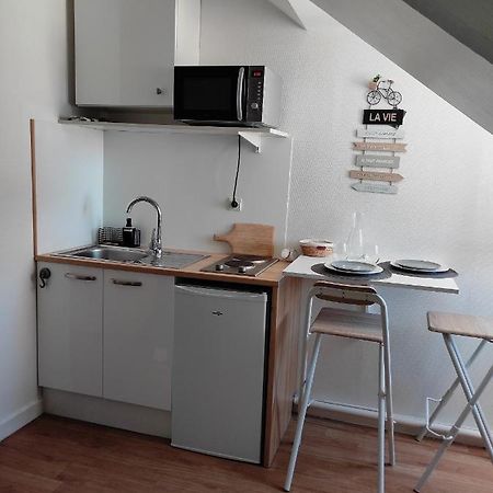 Angers Studio Idealement Situe : 2M Gare, 4M Centre Ville Exterior photo