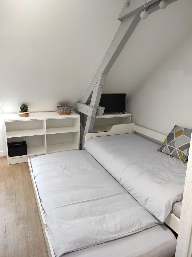 Angers Studio Idealement Situe : 2M Gare, 4M Centre Ville Exterior photo